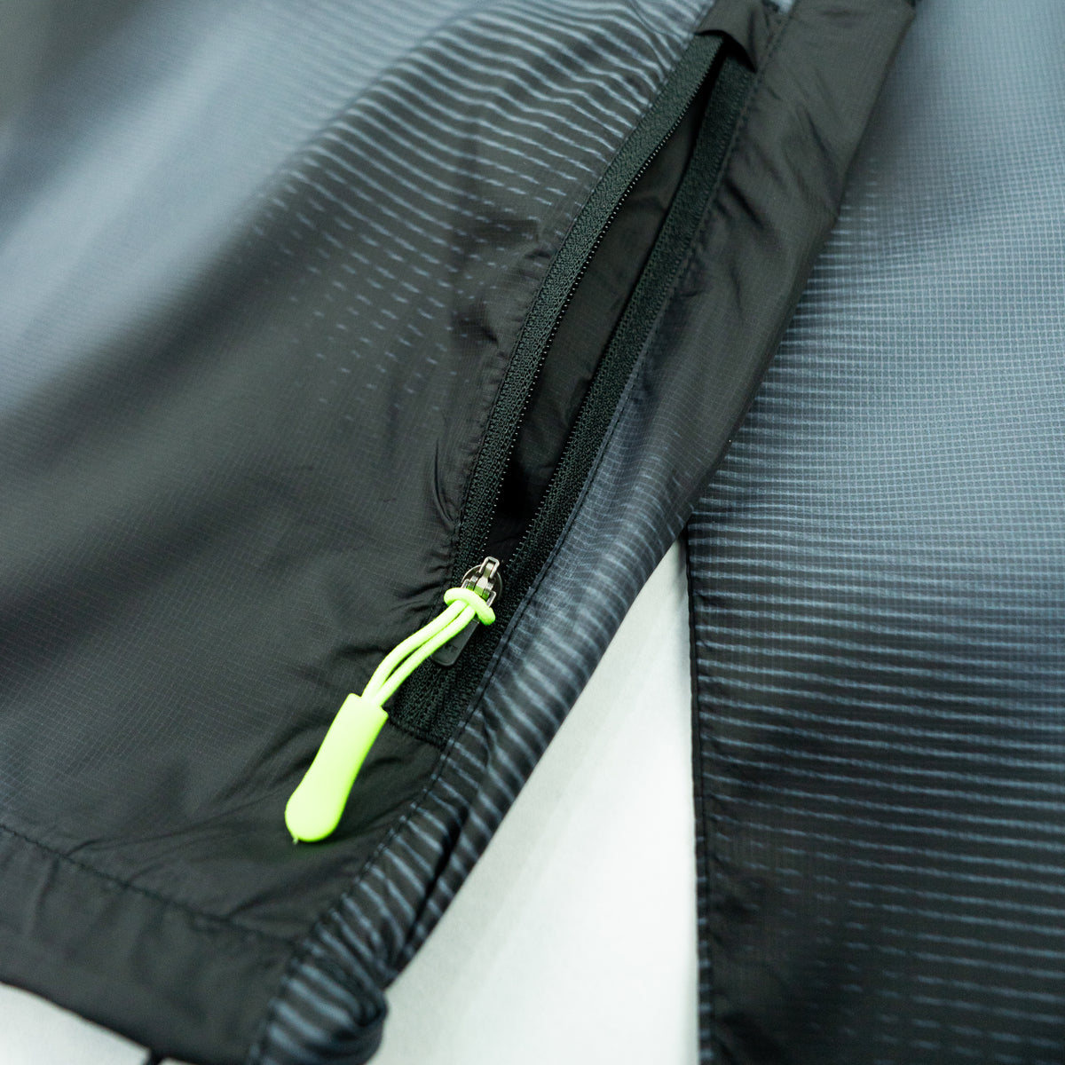 Caelum - Ultra Lightweight Windbreaker
